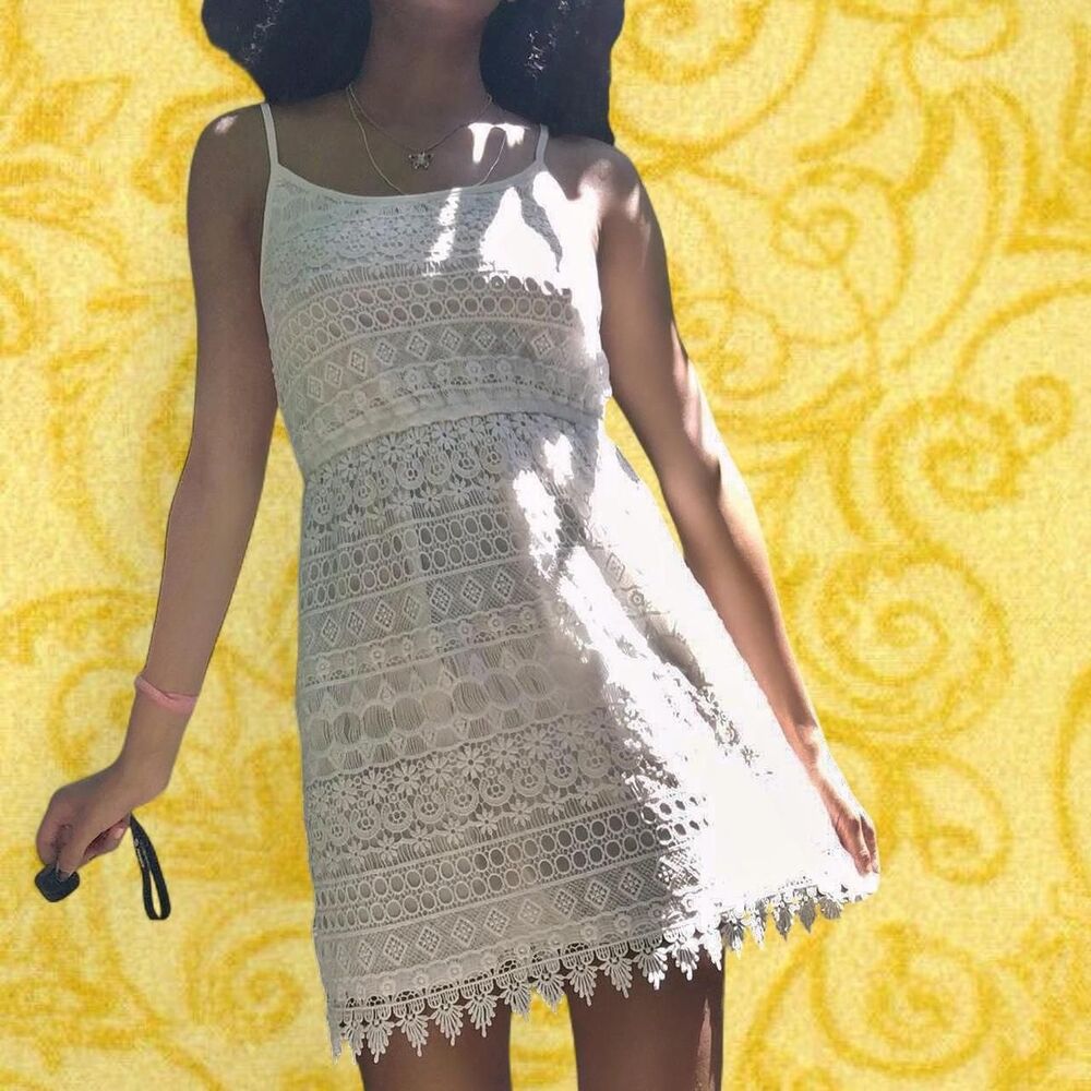 White lace dress